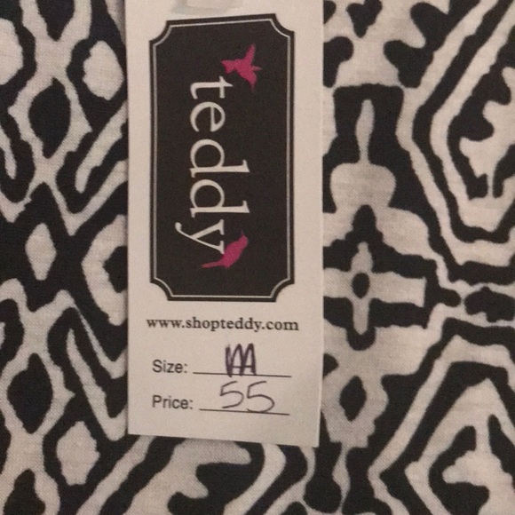 Boutique dress - from New York - Picture 2 of 3